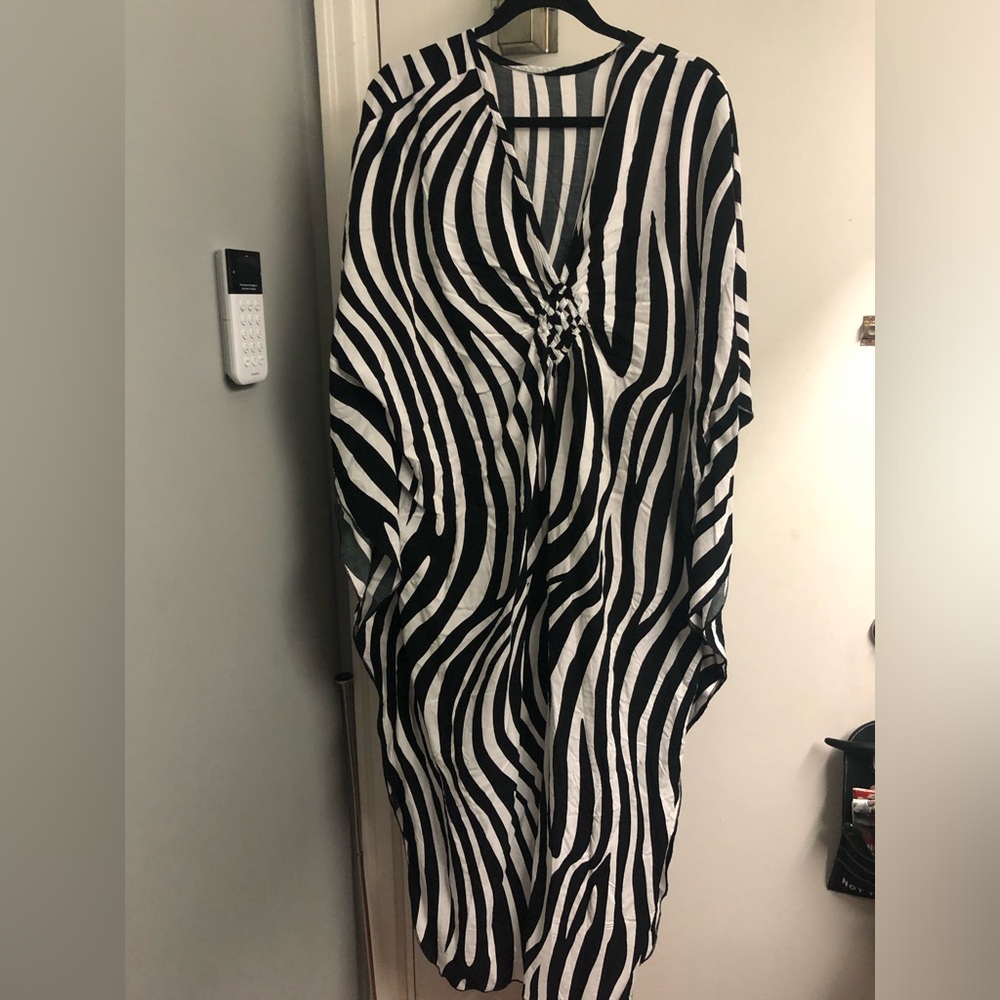 322- Kaftan B&w